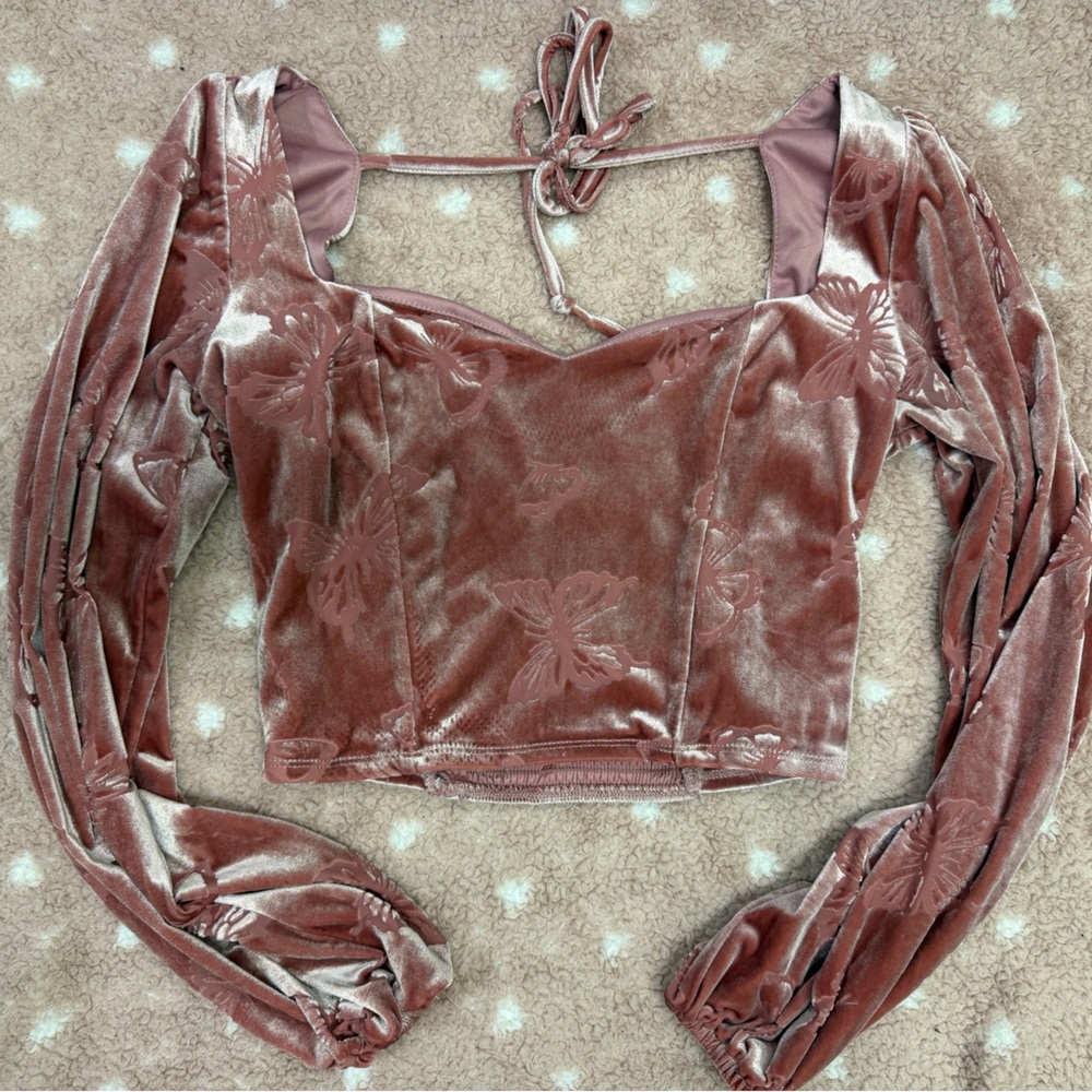 Altar'd State Mauve Velvet Butterfly Tie-Back Long Sleeve Crop Top